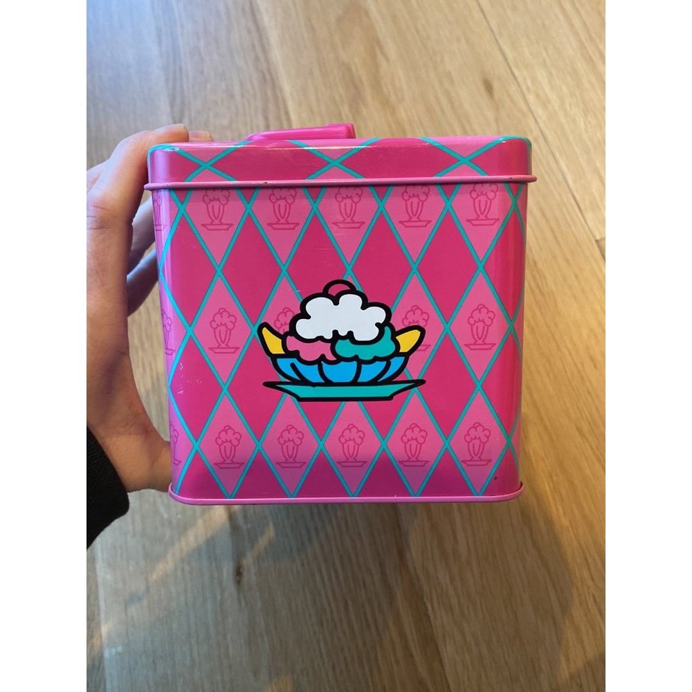 Vtg Spottie Dottie Sanrio Tin Box 1996 Collectible - Picture 5 of 11